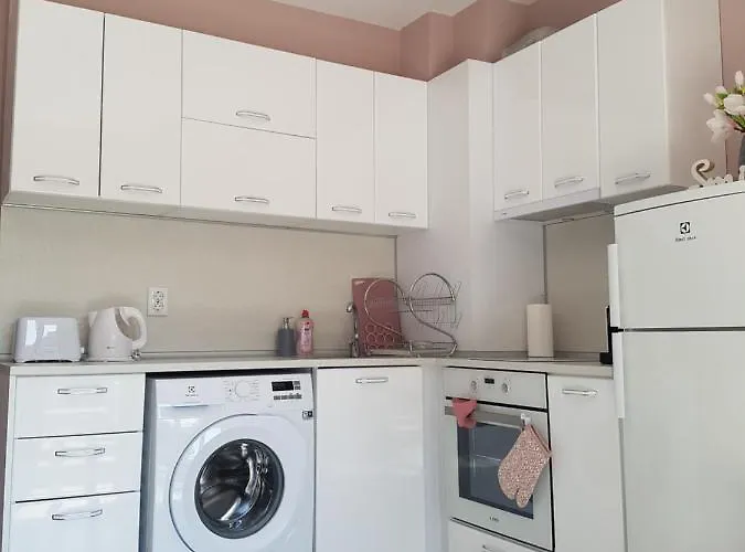 Poli's Casa Blanca Апартаменты Варна